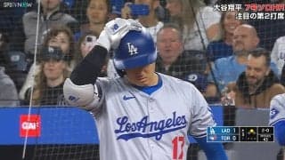「僕だよ、デコピンだよ」大谷翔平にバットが話かけてきた？ 打席で見せた“一瞬の表情”が大バズり ファン歓喜で大喜利に発展