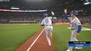 フリーマンが大谷翔平に…今季7号での感動的な一コマ 本塁で出迎える姿にファン感涙