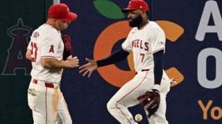 トラウトも呆然の“衝撃落球”「なんてこった」　打球見ず体に直撃…エ軍25歳に失望の声