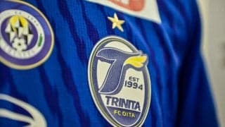 「可愛い」「来てたのか」“九州ダービー”勝利で中継にも映った現役アイドルのアウェイ応援ユニショットが話題！「やはりくりなちゃんは勝利の女神」の声