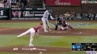 あれだけ言われてるのに… 大谷翔平、空気を読まずにヤバすぎる　球場がざわつく中、いきなり初球をフルスイングした瞬間 「えっ？w」「いくんかい！」