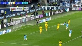 「何やってんだ！」「それ外すか…」鎌田大地が“オーマイゴッド”になった気の毒な瞬間…絶妙ラストパス→味方のシュートミスで“アシスト未遂”「これは決めなあかんヤツ」