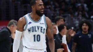 今季のトワイマン・ストークス・チームメート賞にウルブズのマイク・コンリーが選出