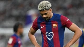 アラウホに関してバルセロナ贔屓紙が社説「矢面に立たされる彼を見るのが悲しい」「絶対に売ってはならぬ」