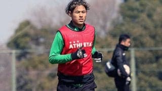 東京Vの袴田裕太郎、前節リーグ初出場で定位置争いのスタートラインに「悔しい思いをしてきたので、全てを懸けてやっていきたい」