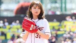 仙台に舞い降りた「女神」　白ショーパン始球式の元アイドルが「めちゃかわいい」