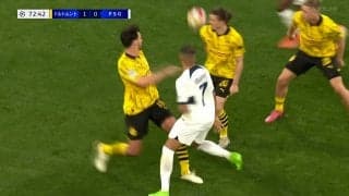 「そこ通すか！」エンバペは３人がかりでも止められない！ 完全に塞がれながらチップパスで決定機を作り出した瞬間「マジかよ」「ずるいやろ」