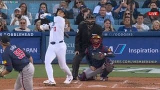 進化を止めない大谷翔平、久々一発直後にベンチで即復習の“勤勉シーン”