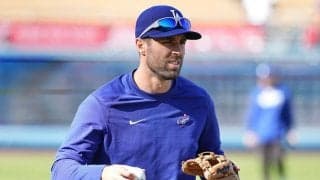 肩出しドレスのハワイ出身妻が「美人すぎんか？」　大谷同僚夫妻が「本当にゴージャス」