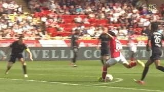 「みんな真似したくなるやつ」南野拓実の完璧すぎるコントロールシュートが話題沸騰　左足ピタトラップからの右足インサイドで狙い通りに仕留めた一撃「打った瞬間スローに見えた」