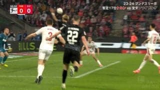 「めっちゃ走ってくる！」日本代表・堂安律、ピッチを斜めに切り裂く大爆走！高速クロス目がけて全力ダッシュからダイナミック過ぎるジャンピングヘッド炸裂の瞬間「調子いいし楽しそう」