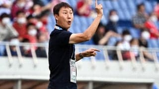 トルシエ監督退任のベトナム代表、元韓国代表MFのキム・サンシク監督が就任…U-23ベトナム代表監督も兼任