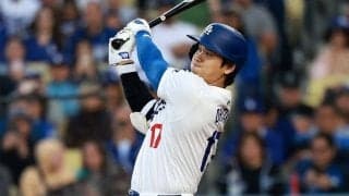 大谷翔平のHR球で“珍事”　中堅ネットに着弾→回収失敗でファン獲れず…カメラマン席に