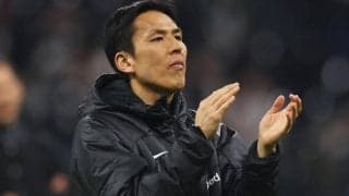 「当たり前にかっこいい」「めちゃくちゃイケメン」今季限りで引退の長谷部誠、眼鏡姿のモデルポーズが大反響「モデルの仕事もできそう」