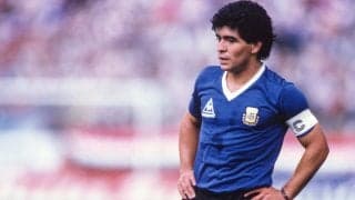 盗まれた？　マラドーナのゴールデンボールがオークションに出品…“神の手”“5人抜き”が生まれた1986年のメキシコW杯で受賞