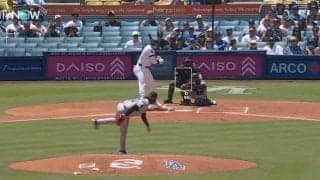 批判殺到！大谷翔平も驚いた“疑惑の1球” 物議を醸す“不可解ジャッジ”が起きた瞬間　ファン騒然「誤審だろ！？」「大谷の選球眼エグいからな」