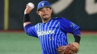 DeNA宮崎が緊急退場　打球が頭に直撃、グラウンドに担架とブルーシート…場内騒然