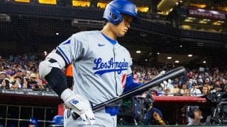 大谷翔平の首元に「ハッキリ見える」　爽やか白Tからチラリ「指輪通ってるのかな？」
