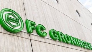 堂安律や板倉滉もかつて所属したフローニンヘンが最終節でドラマ！ 2位との直接対決で勝利し、逆転での1部昇格決定でお祭り騒ぎ【エールステ・ディビジ】