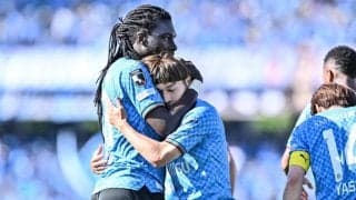 【札幌戦で覚醒した川崎の元仏代表FWゴミス。周囲が明かすその凄み(1)】対峙した札幌DFが「経験の部分で背負うのがうまかった」と振り返り、同僚も予想外と語るプレー