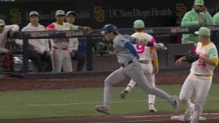 球場騒然！ 大谷翔平、アクシデント発生か…？ 相手野手とあわや激突… 手術した右腕が吹っ飛ばされる事態に　ファン騒然「大丈夫かよ…」「完全にアカンやつ」