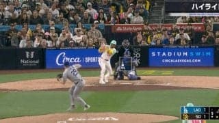 ドジャース、大ピンチ！ これはヤバいだろ… 電撃移籍したMLB屈指の安打製造機の“変態打ち”に狙い撃ちされる　2年連続首位打者のヤバすぎる一撃 「イチローかな？」「恐ろしすぎる」