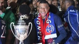 ムバッペが本拠地ラストマッチでゴール！ バナー掲出、口笛、拍手とファンの複雑な心境も垣間見える展開に…特別な演出もなし