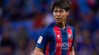 「最も正義で名誉ある男」スペイン2部残留争い中のウエスカ、橋本拳人が衝撃のダイレクトボレーを叩き込む！チームメイトは頭を抱えて驚き