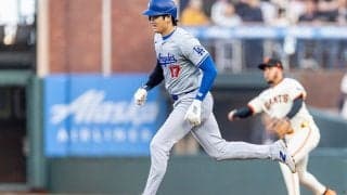 大谷翔平が塁上で大慌て…飛び出すも失策が絡み三塁へ　今季初の盗塁死を記録