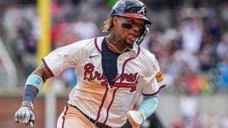 2試合で3度の“アウト献上”　昨年MVP男に辛辣な声「これだから殿堂入りできない」