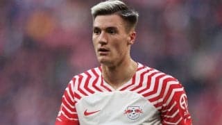 獲得模索のビッグクラブ多数…人気銘柄シェシュコの代理人がオールド・トラッフォードを訪問