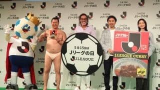 “Jリーグの日”5月15日のJ1全会場で「Jリーグカレー」を合計1万個配布！ ラモス瑠偉さんが当時のCMを完全再現