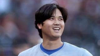 大谷翔平出場試合で珍事…ファンが公開プロポーズ成功　ボールの上に指輪、大歓声