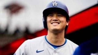 大谷翔平が見せた“可愛すぎる”謎ポーズが話題　12号直後…ベンチで歓喜「トトロだった」