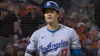 ブチキレまくり…！ 大谷翔平、中継カメラがとらえたヤバすぎる瞬間　なんか言ってる… 三振後の“リアクション”にファン騒然「怖すぎる」「そりゃ怒るだろ」