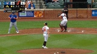 球場騒然！一体、何が起こった…！？ 巨漢バッターが審判にブチギレ！ 物議を醸す“ありえない判定”にファン騒然「そりゃキレるだろ」「悪意しか感じないw」