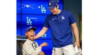 大谷翔平が少年にサプライズ「来てくれてありがとう」　登場に驚愕…始球式をプレゼント
