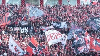 「バカかっけぇ」「購入不可避」浦和が3rdユニフォームの抽選販売を発表！ 初のショーツにデザイン入り、ブラックユニフォームが大絶賛「エグい程かっこいい」