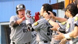 HR打って病院直行「ヒビが入っていた」　苦悶→苦悶→股間に笑顔…助っ人襲った“壮絶珍事”