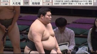 丸坊主の“新・怪物力士”、土俵際に追い込まれて絶体絶命も「そこから残すんかい！」驚異的な粘りにファン脱帽
