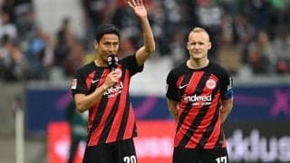 現役ラストマッチ終えた長谷部誠、2014年から在籍のフランクフルトに感謝 「素晴らしい10年間」