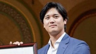 大谷翔平が「来ると知らなかった」　“お宝”で誘った爆笑…市庁舎での微笑ましい光景