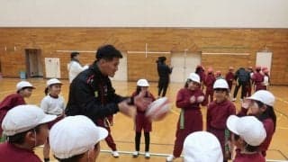 いじめ防止の伝え方。ラグビー選手の熱血指導が子供の心を動かす理由