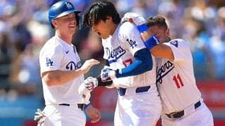 【MLB】「祝われ方も豪快」サヨナラ打を放った大谷翔平への“手荒な祝福”が話題　現地ファンからは要望も「もう10年延長で」