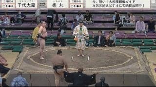 高速突っ張りと連続強烈張り手に視聴者騒然「荒々しい相撲だな」敗れた力士の姿に「打たれ過ぎてふらついとる」「大丈夫？」