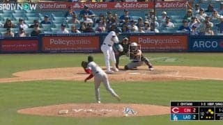 えっ？ そのボール打つ…！？ 大谷翔平、“ド変態サヨナラ打”がヤバすぎると話題に　右手一本で狙い打ち… ファン騒然「思わず声出た」「天才かな」