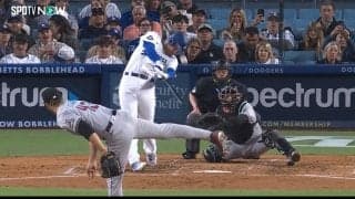 「なんか泣けてくる」大谷翔平、フリーマンの満塁弾に“大はしゃぎ”な瞬間 ベンチ内で“MV3”が最高の笑顔に「なんだよこのチームw」