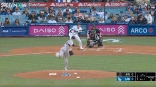 えっ？ 何してんの…！？ 大谷翔平に球場全員がダマされた…！ 意表をつくセーフティバント→アウトのはずが奇跡を起こした瞬間 「持ってるなｗ」「俊足は正義」