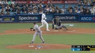 一体、何が起きた…！？ 大谷翔平が一瞬見せた“動き”が話題に　試合の流れを変える大きな意味を持っていた… ファン騒然「ぴょん谷さん」「ボール見えてるな」