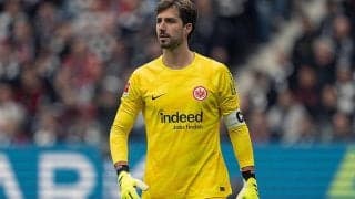 フランクフルト守護神がストライカーとして躍動！　FPとして出場の親善試合でドッペルパック